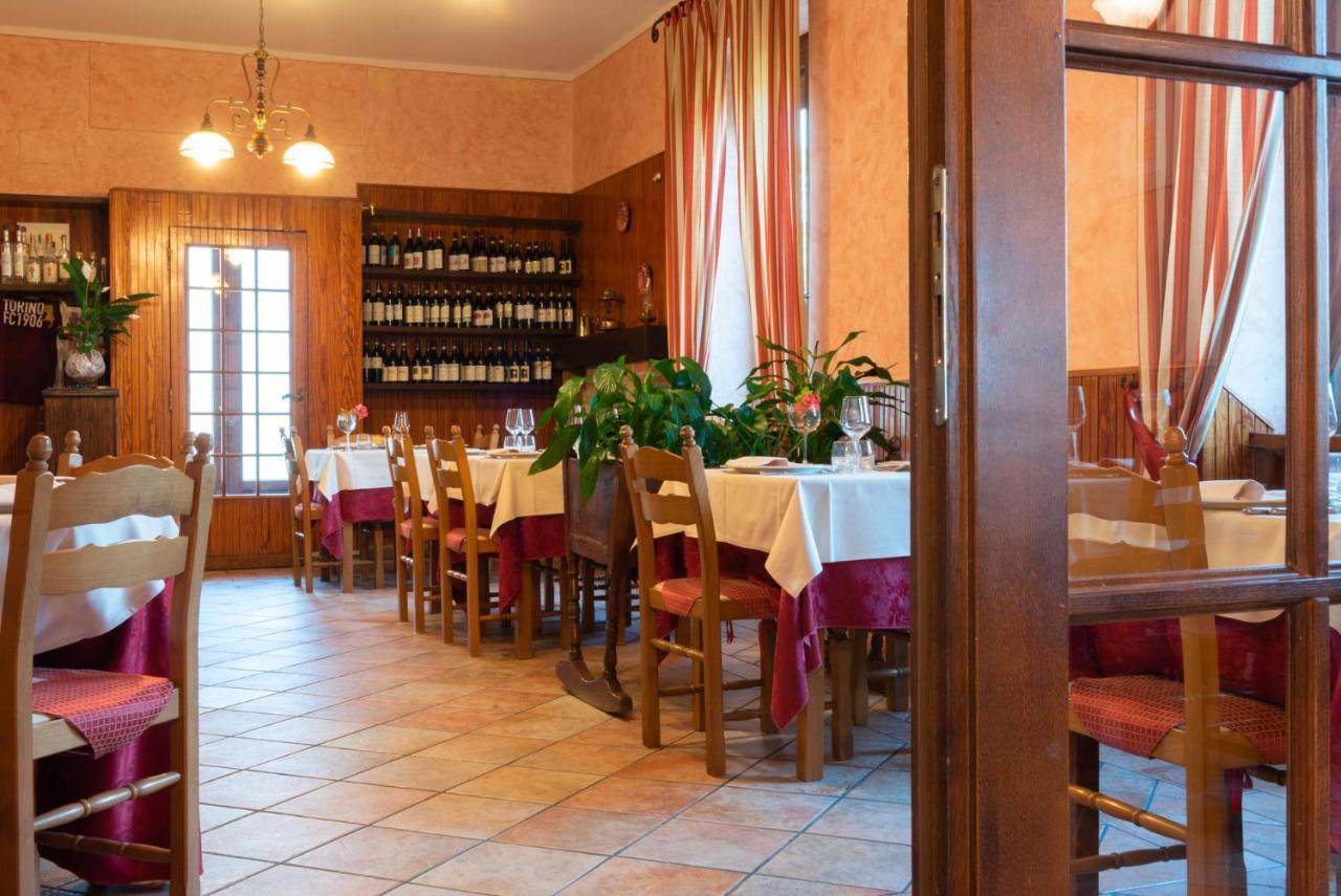 Ristorante Albergo Da Maurizio Cravanzana Exterior foto